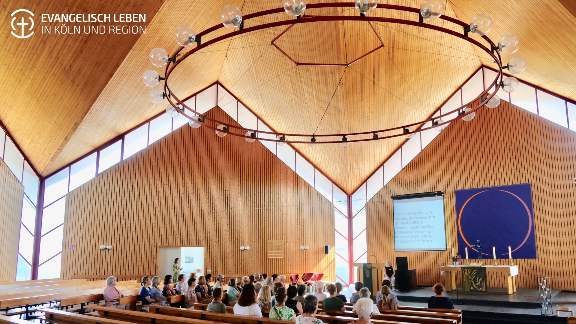 Mehr über den Artikel erfahren Mit Herz, Verstand und bewegenden Geschichten: der Frauentag des Kirchenkreises Köln-Rechtsrheinisch